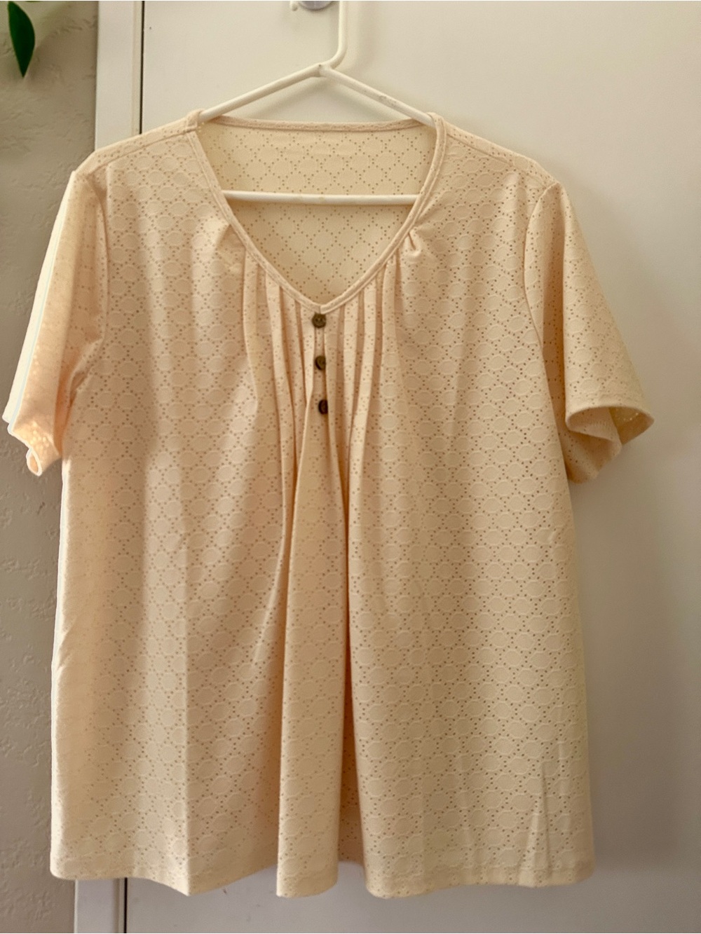 Short Sleeve Top- XL- Pale Yellow Eyelet Knit. NWOT